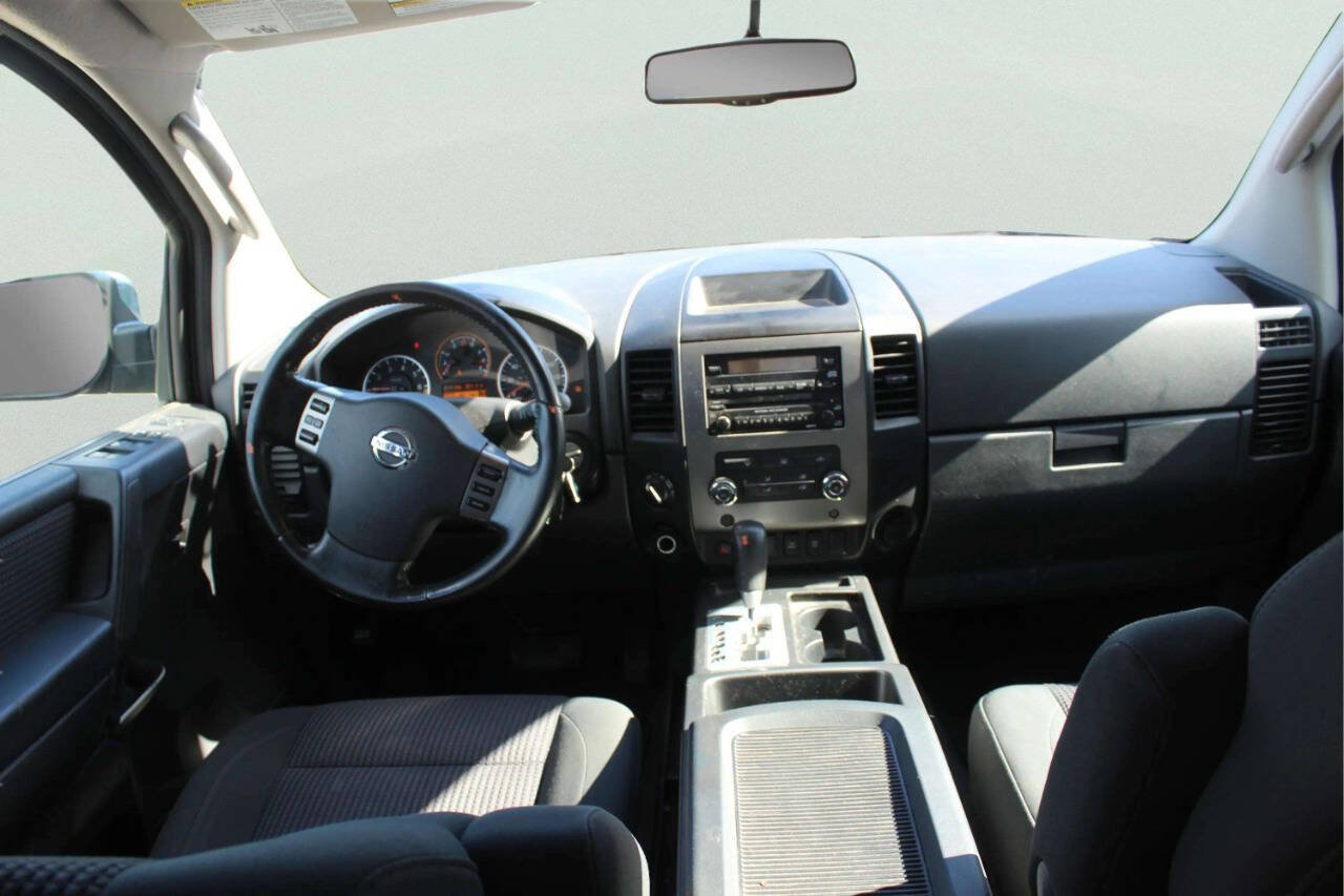 Used 2010 Nissan Titan SE w/ Heavy Metal Edition Pkg AWD/4WD image 8