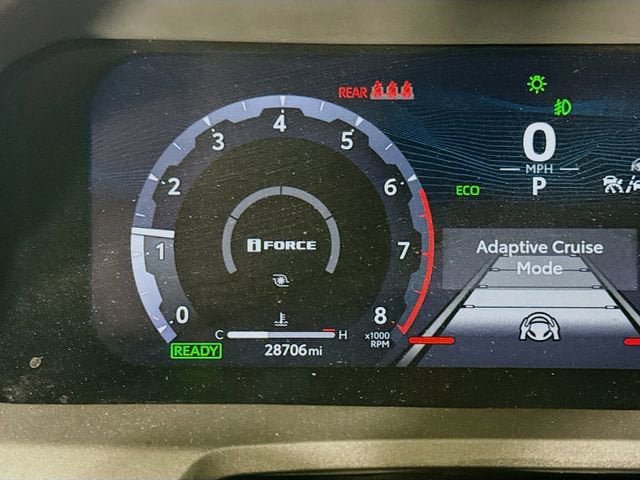 Certified 2025 Toyota Tacoma TRD Off-Road AWD/4WD image 14