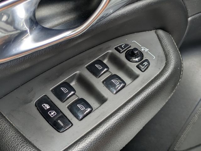 Used 2019 Volvo XC90 T5 Momentum w/ Multimedia Package AWD/4WD image 19
