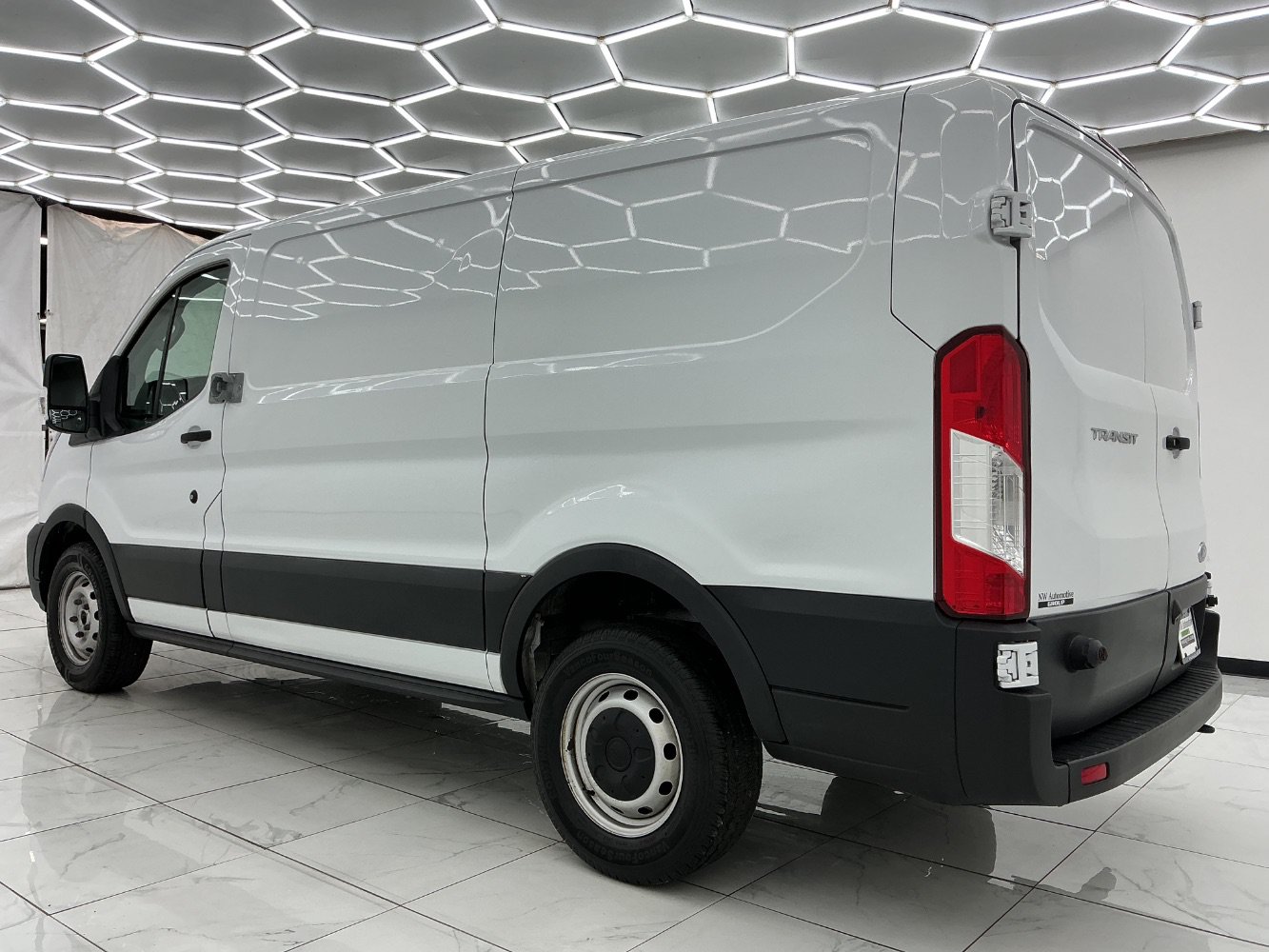 Used 2021 Ford Transit 250 Low Roof RWD image 11
