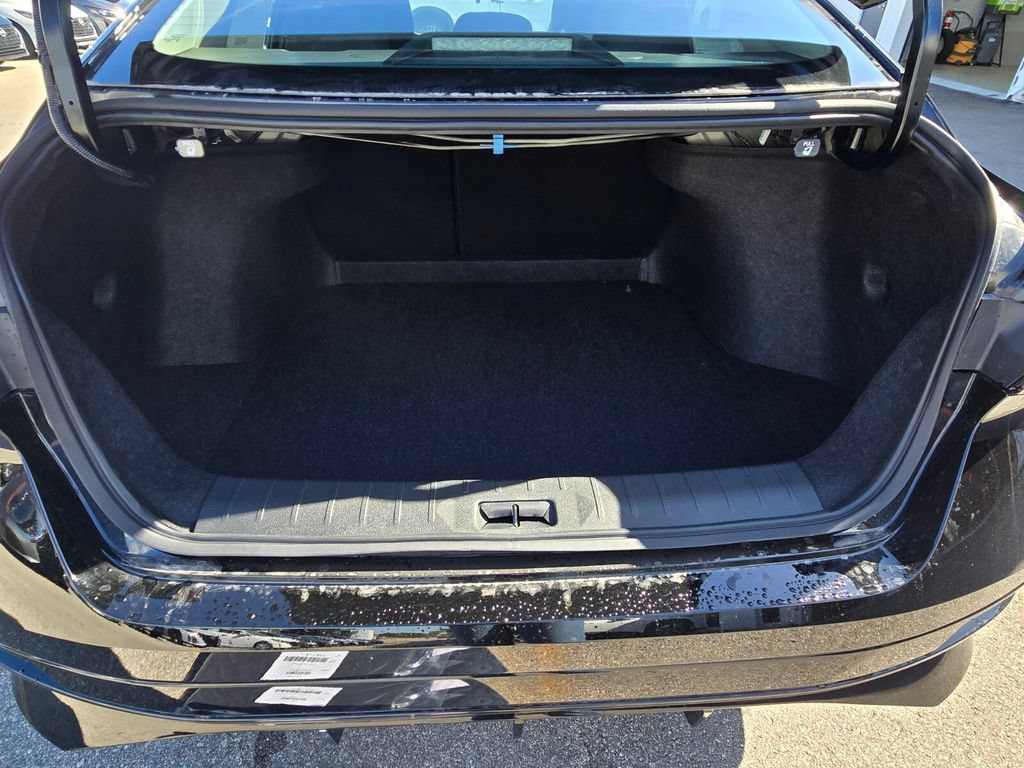 New 2026 Nissan Sentra SR w/ SR All Weather Package FWD image 11