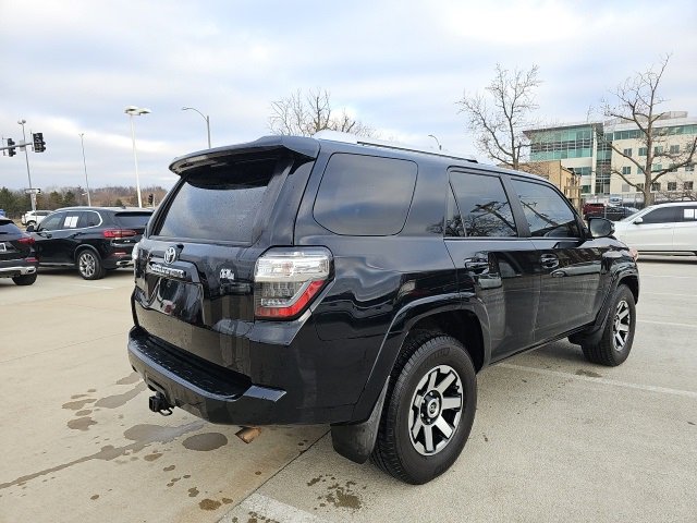 Used 2016 Toyota 4Runner 2WD image 3