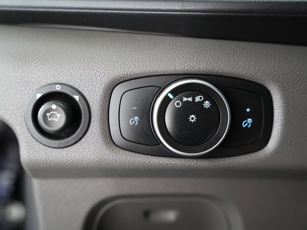 Used 2020 Ford Transit 250 Low Roof AWD image 32