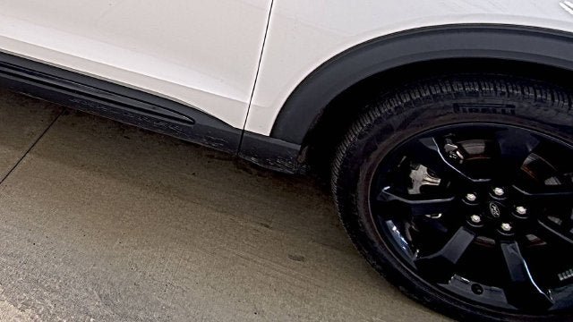 Used 2023 Ford Explorer ST-Line AWD/4WD image 17