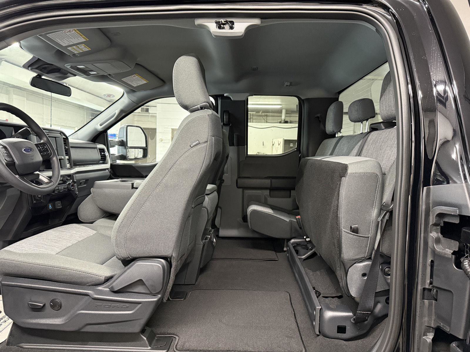 New 2026 Ford F350 XLT w/ FX4 Off-Road Package image 20