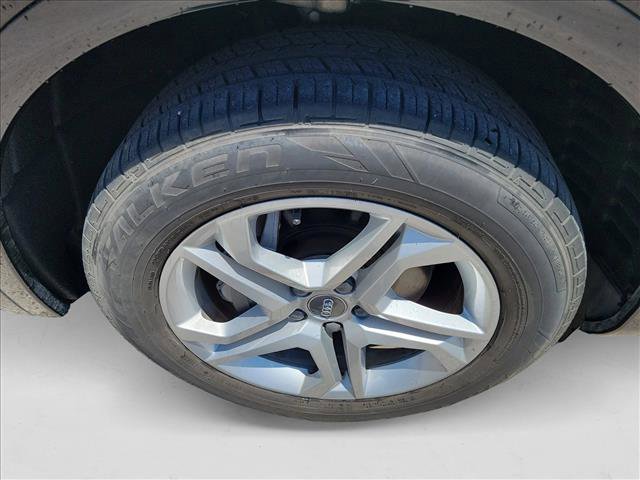Used 2019 Audi Q5 2.0T Premium image 10
