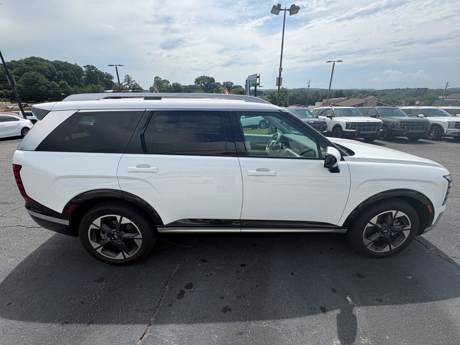 Used 2026 Hyundai Palisade Limited FWD image 5