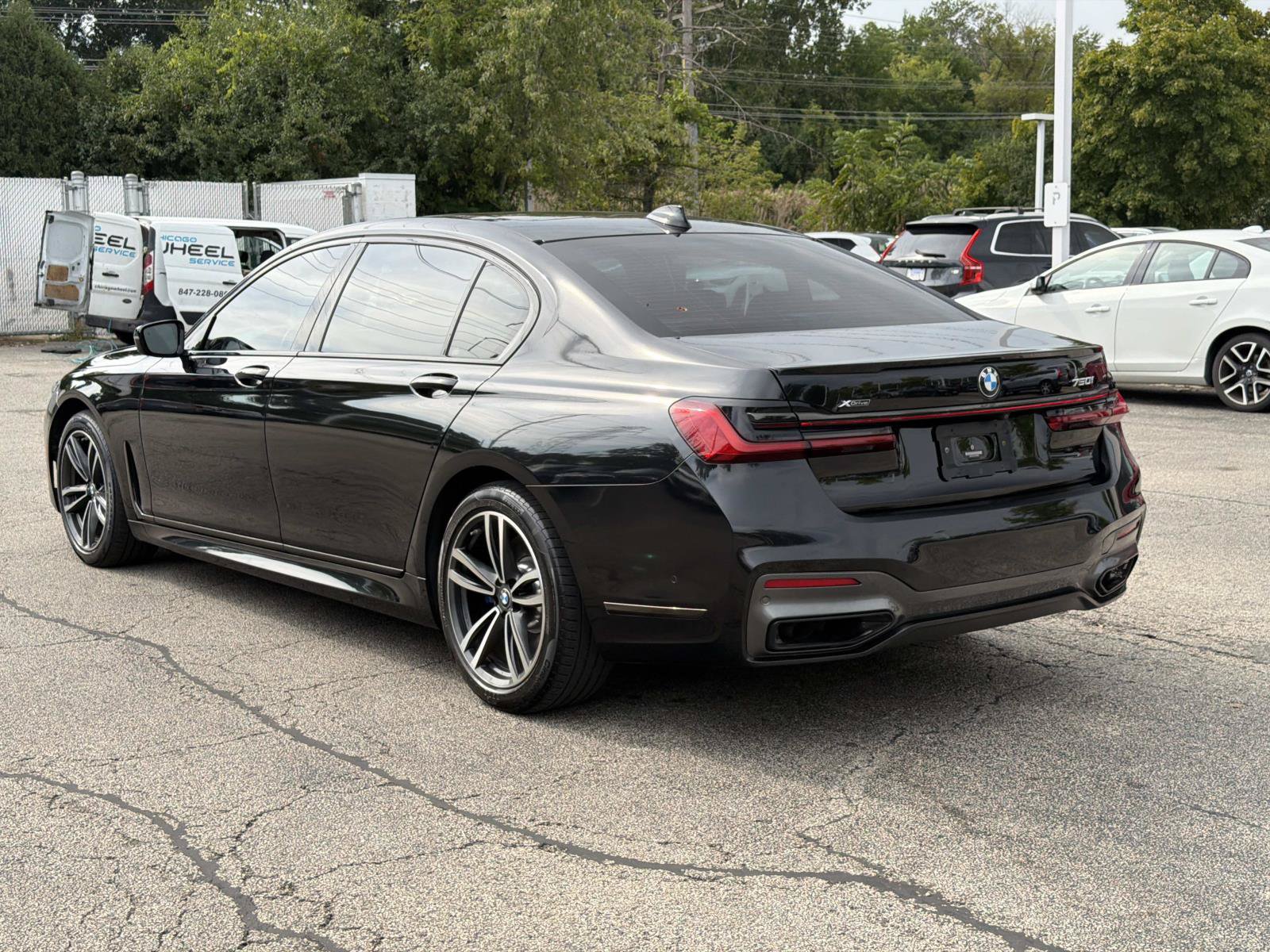 Used 2020 BMW 750i xDrive w/ Executive Package AWD/4WD image 7