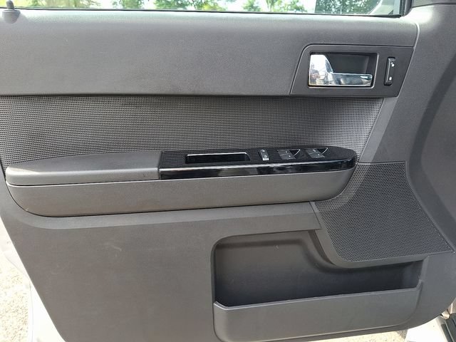 Used 2011 Ford Escape Limited w/ 302A Rapid Spec Order Code FWD image 12