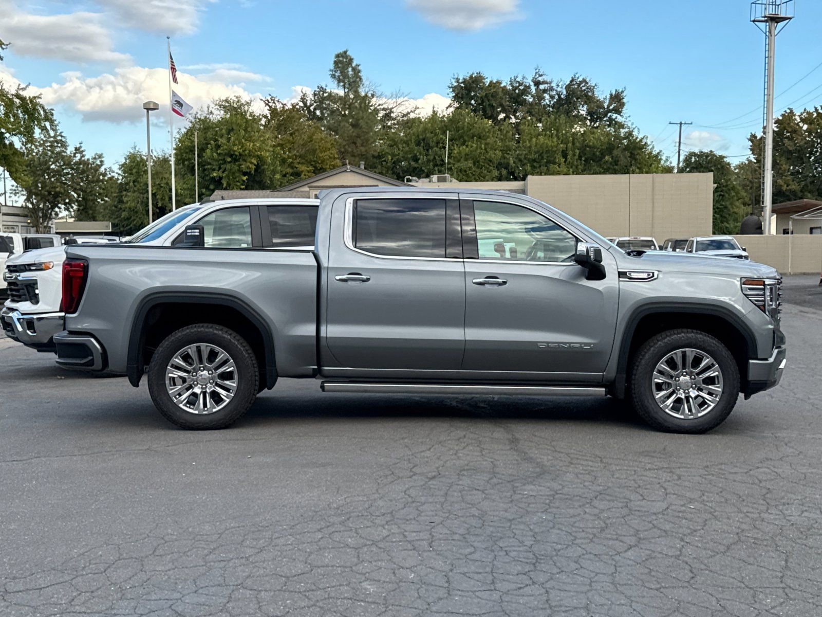 New 2026 GMC Sierra 1500 Denali w/ Technology Package image 2