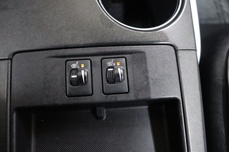Used 2015 Toyota Camry XLE FWD image 14