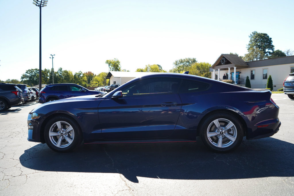 Used 2020 Ford Mustang Coupe RWD image 23