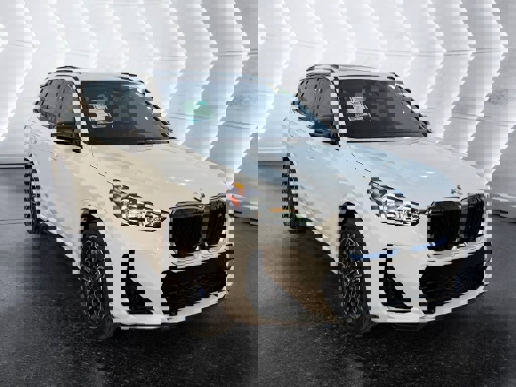 Used 2025 BMW X1 M35i w/ Premium Package image 1