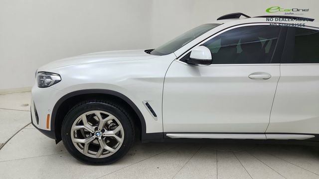 Used 2025 BMW X4 xDrive30i image 9