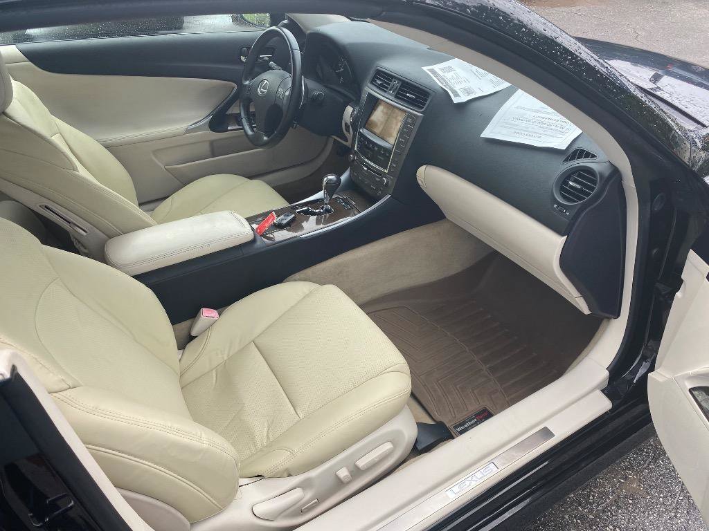 Used 2010 Lexus IS 250C RWD image 24