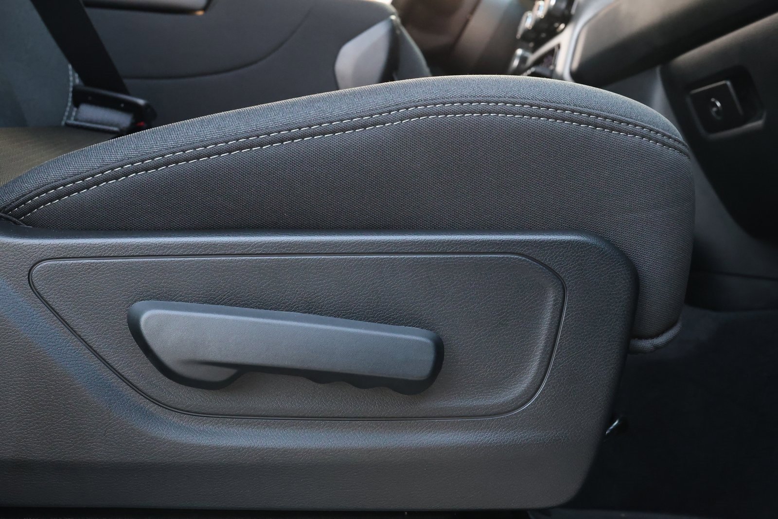 Used 2025 RAM 1500 Tradesman image 31