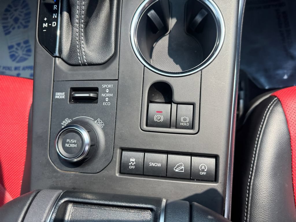 Used 2022 Toyota Highlander XSE AWD/4WD image 20