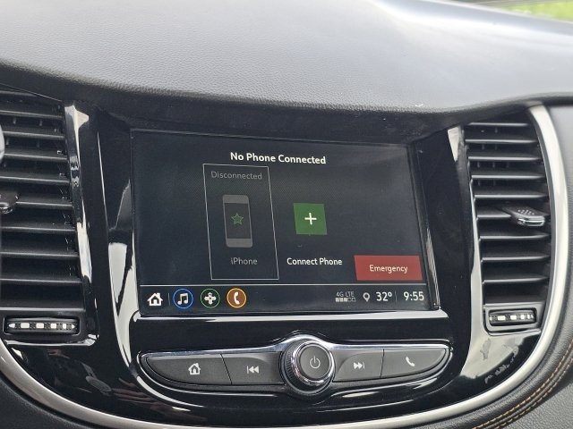 Used 2018 Chevrolet Trax LS image 3