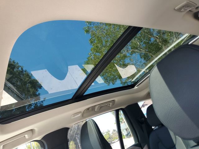 Used 2024 Volvo XC90 B5 Plus image 21