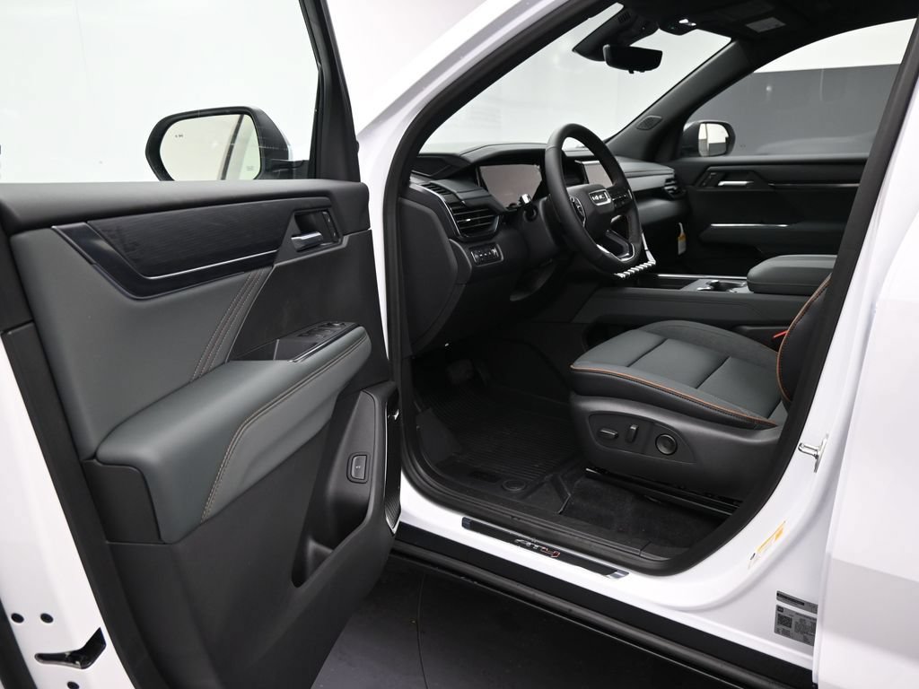 New 2026 GMC Acadia AT4 w/ Luxury Package AWD/4WD image 13