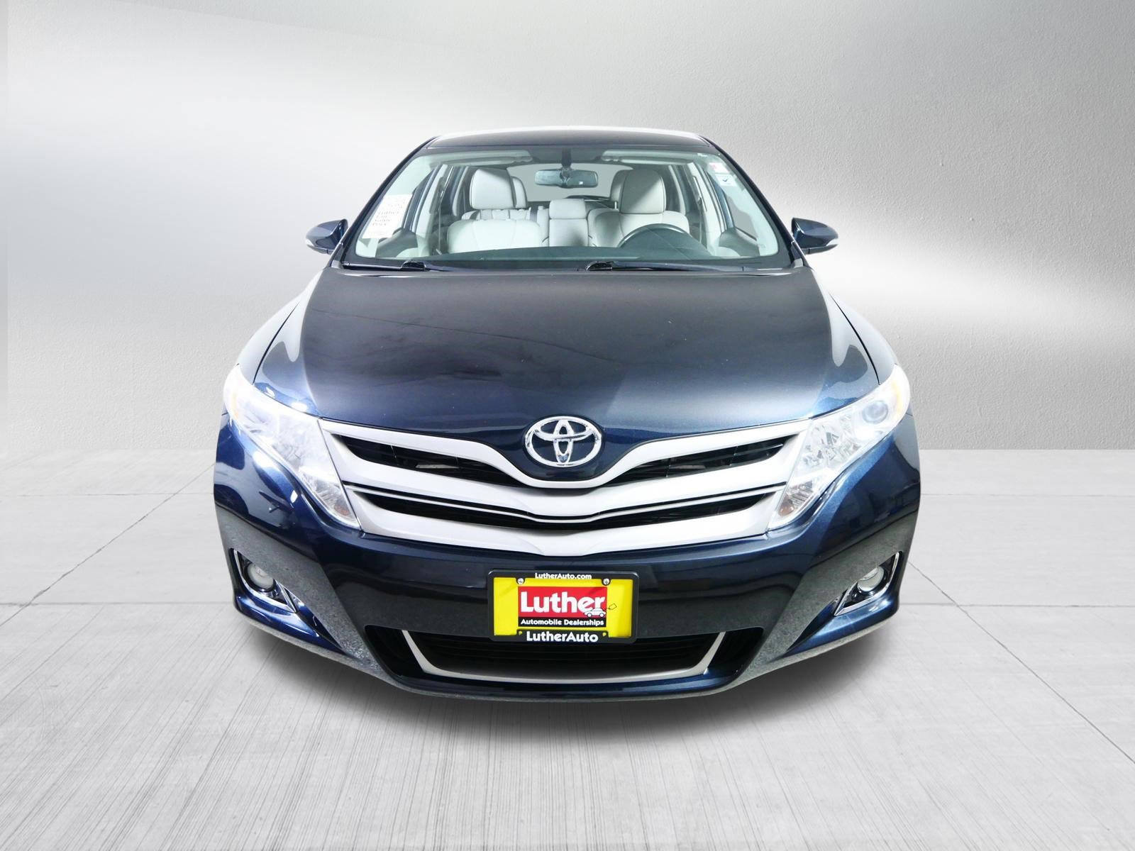 Used 2015 Toyota Venza XLE AWD/4WD image 2