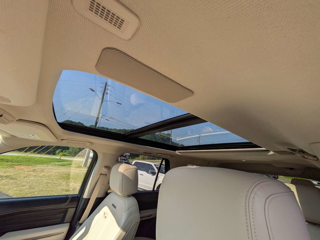 Used 2023 Ford Expedition Max Platinum RWD image 23