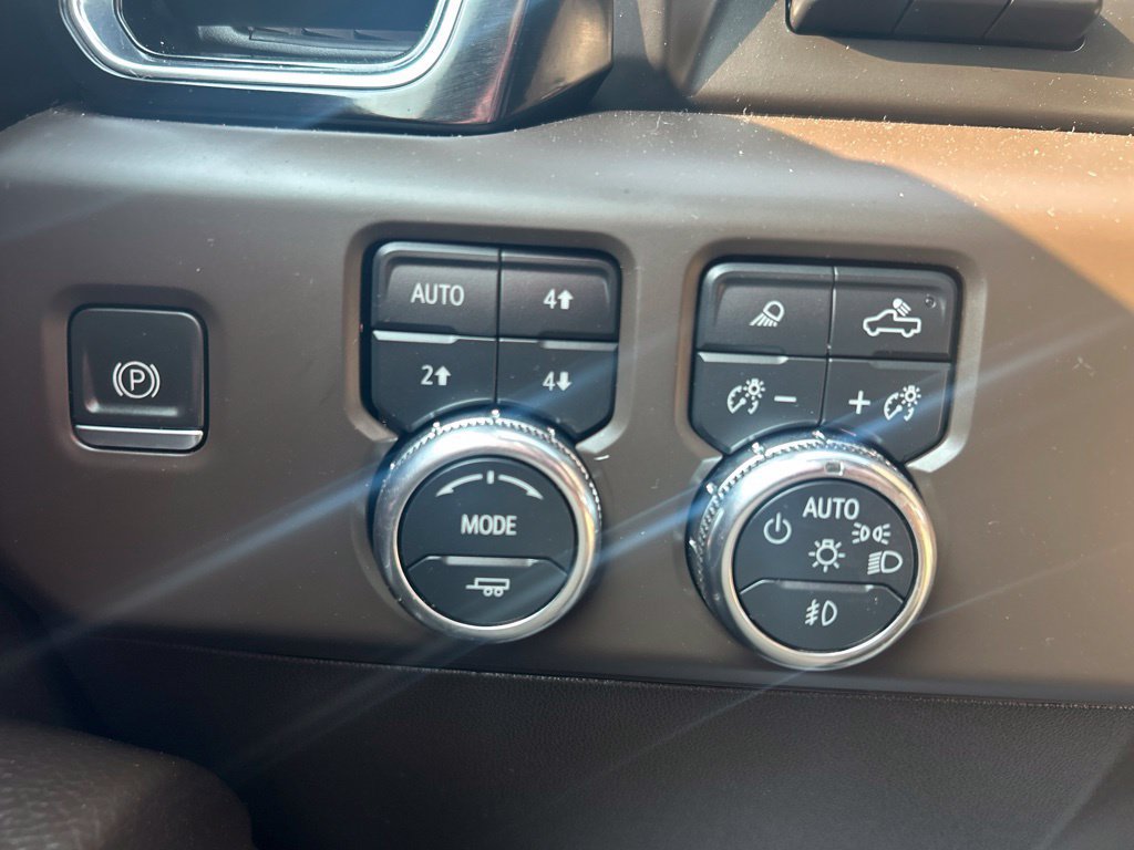 Used 2023 GMC Sierra 1500 Denali w/ Denali Reserve Package AWD/4WD image 22