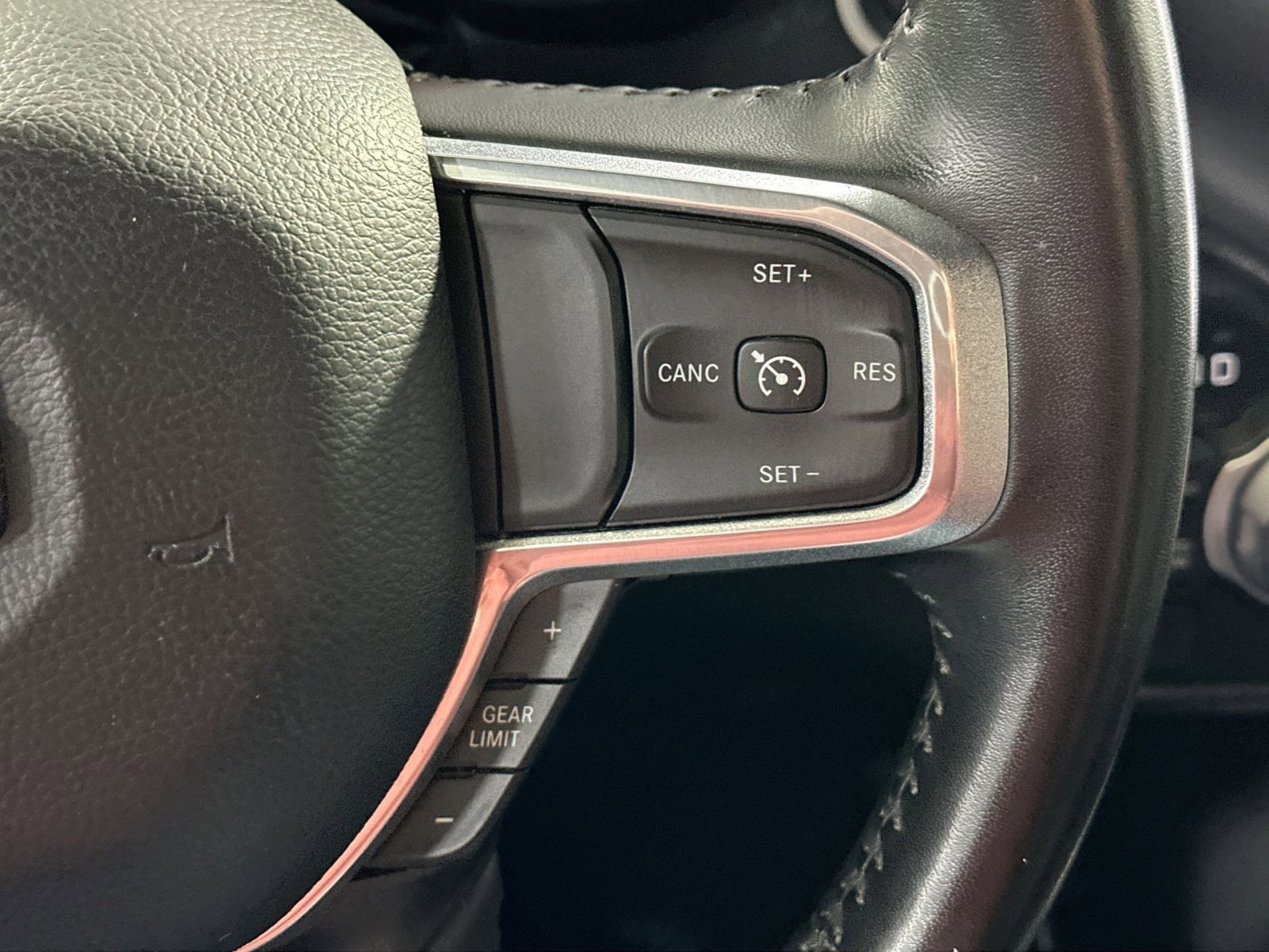 Used 2023 RAM 1500 Laramie image 20