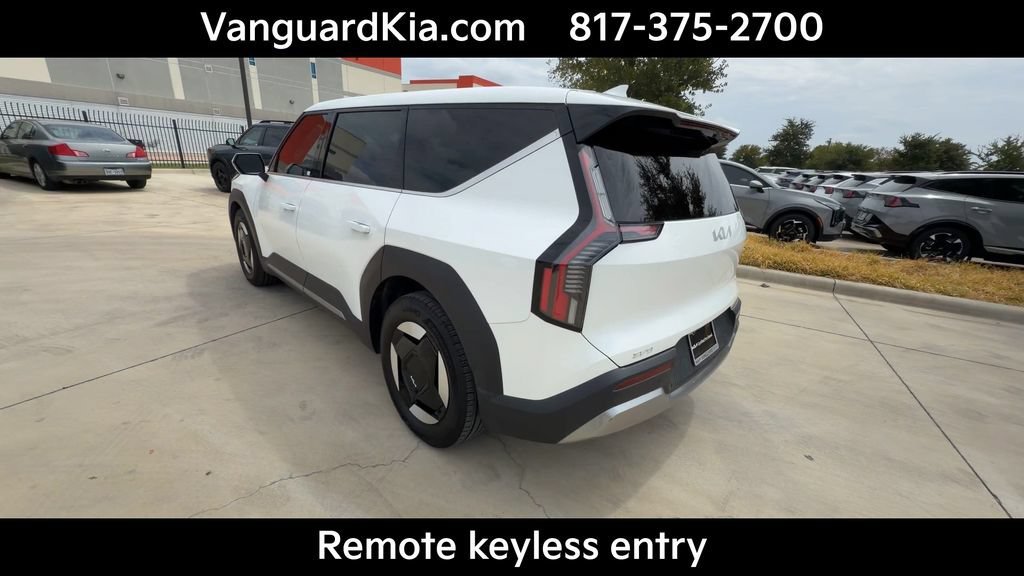 Certified 2024 Kia EV9 Light Long Range RWD image 7