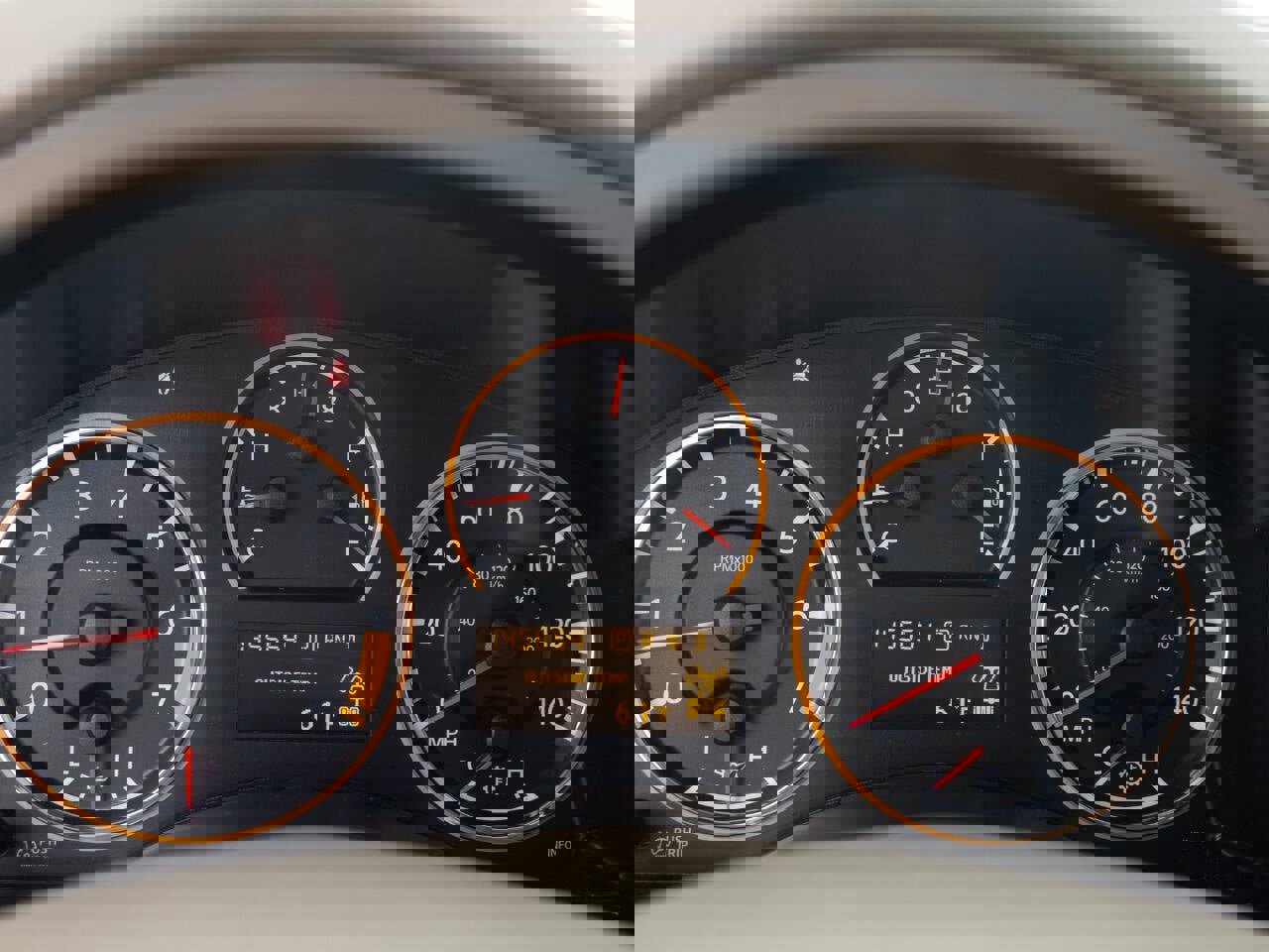 Used 2015 Nissan Armada Platinum image 35