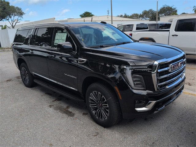 New 2026 GMC Yukon XL Elevation image 2