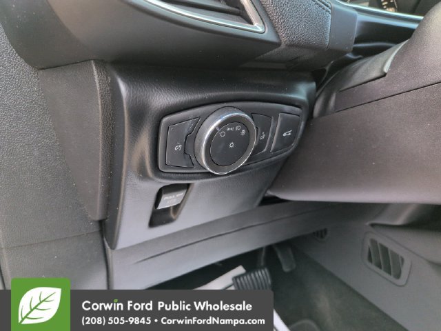 Used 2018 Lincoln MKX Select w/ Select Plus Package FWD image 13