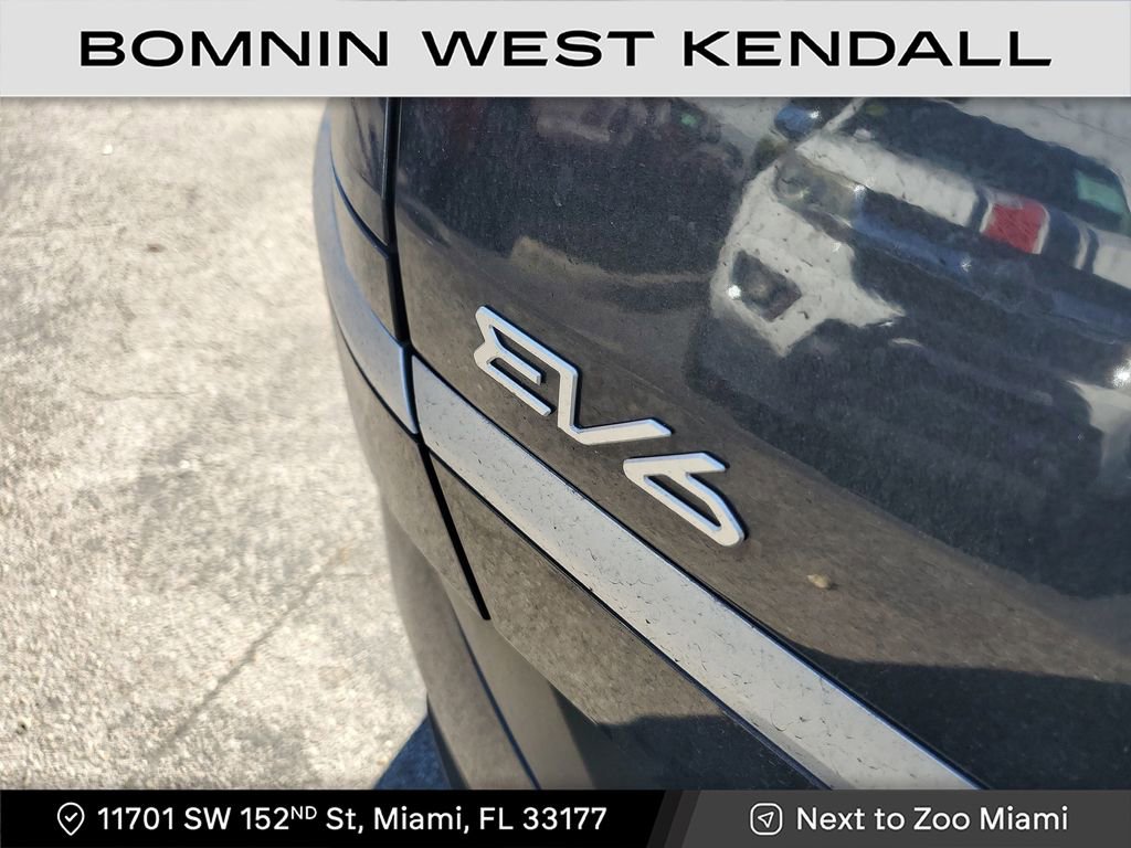 Used 2025 Kia EV6 Light image 11
