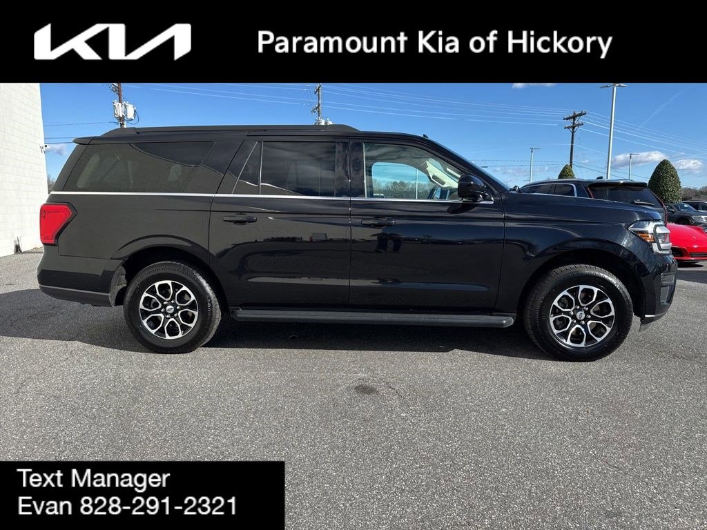 Used 2024 Ford Expedition Max XLT image 8