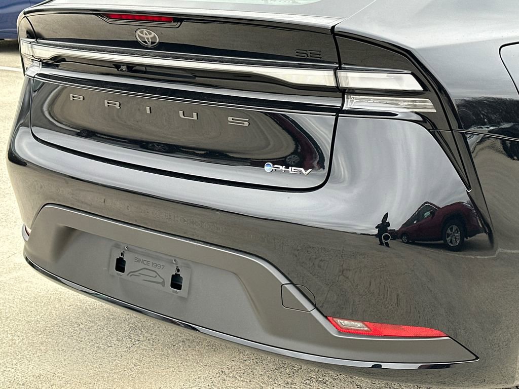 New 2026 Toyota Prius SE image 5