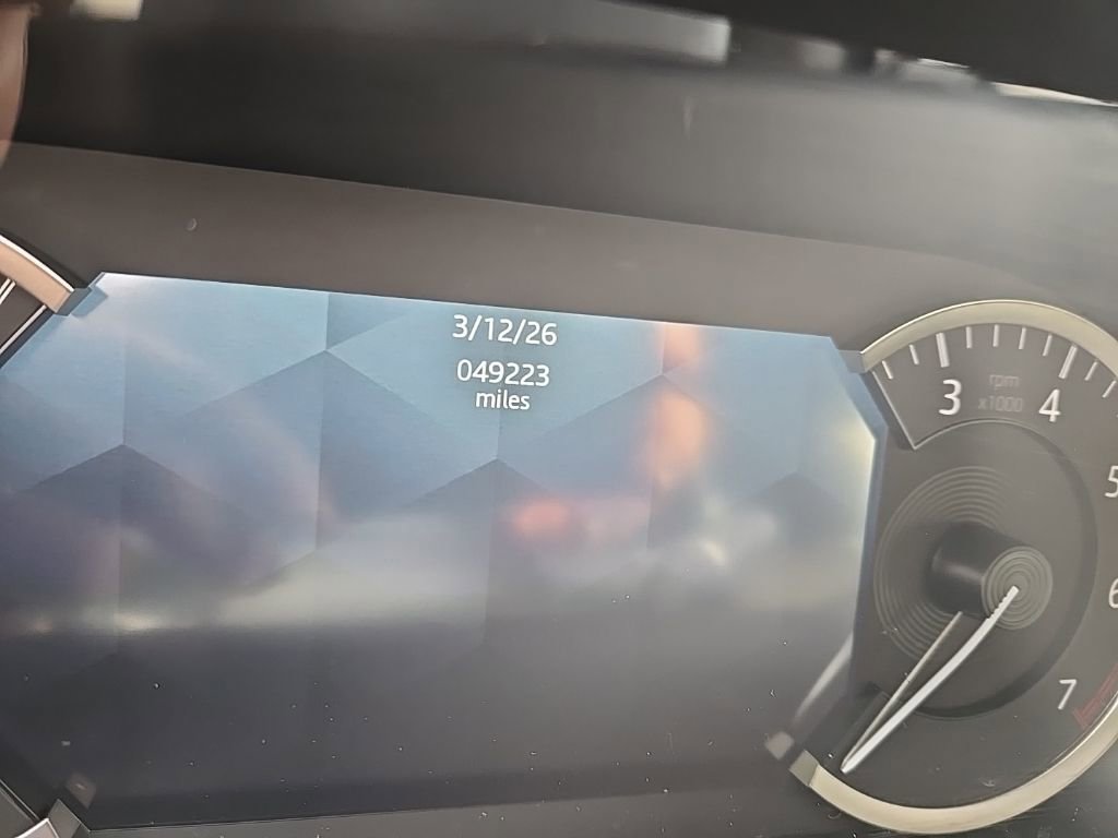 Used 2023 Land Rover Discovery S R-Dynamic image 13