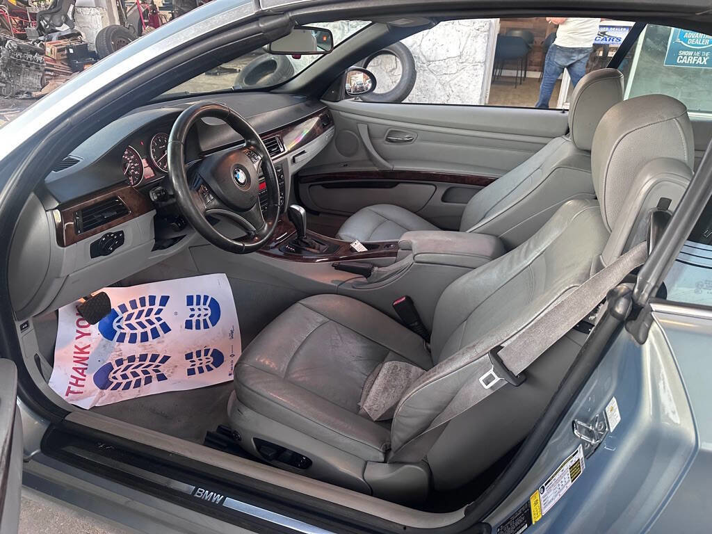 Used 2007 BMW 328i Convertible image 17