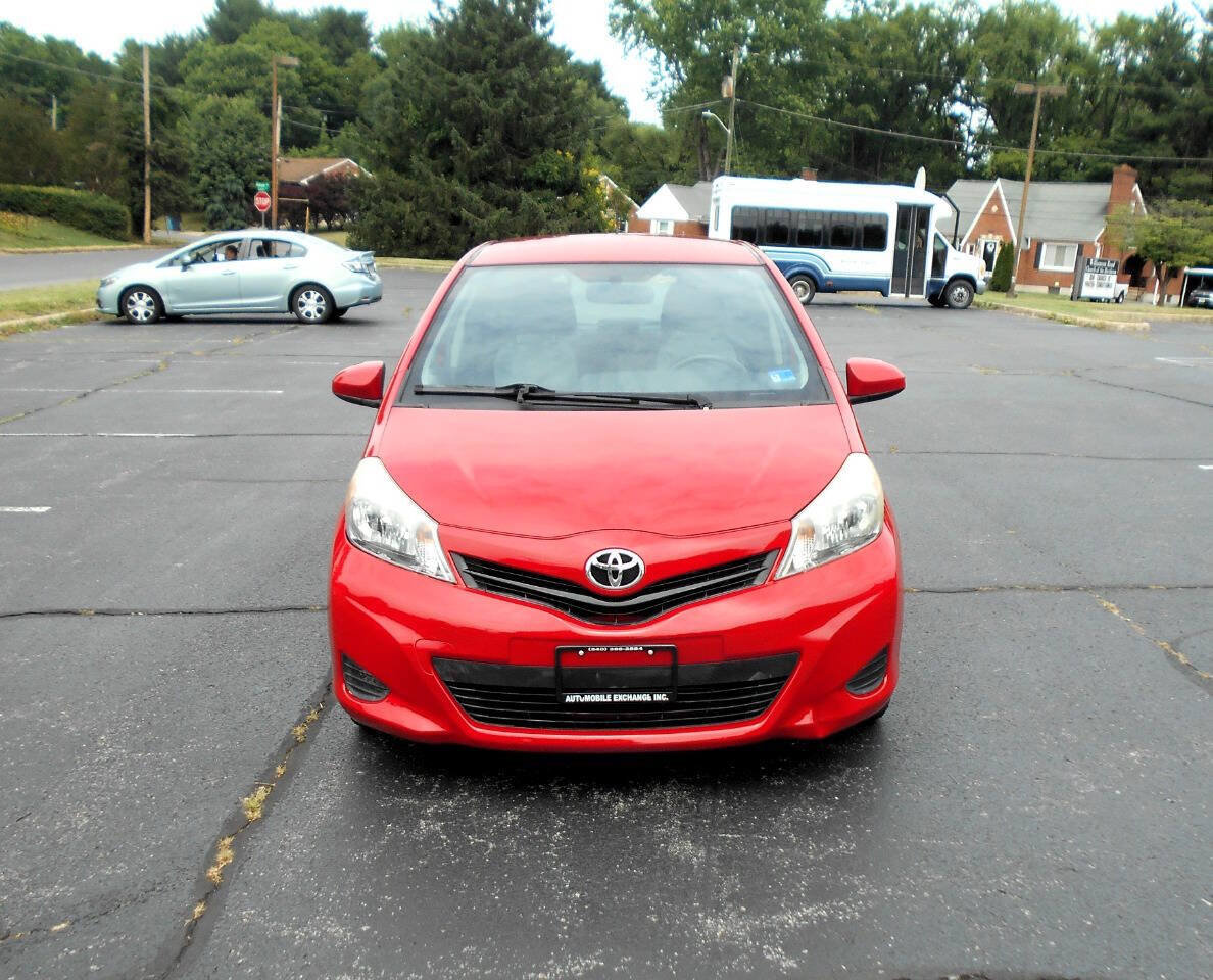 Used 2014 Toyota Yaris L FWD image 2