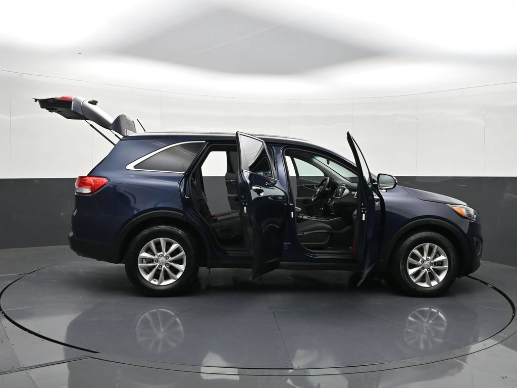 Used 2016 Kia Sorento FWD image 38