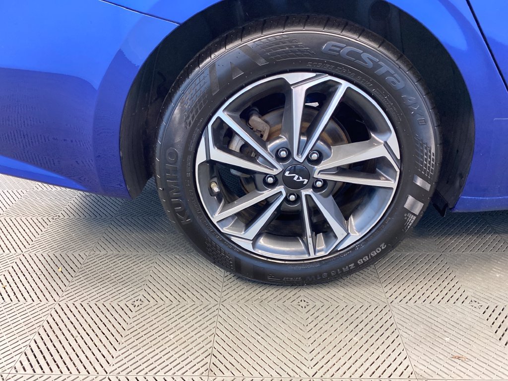 Used 2024 Kia Forte LXS FWD image 32