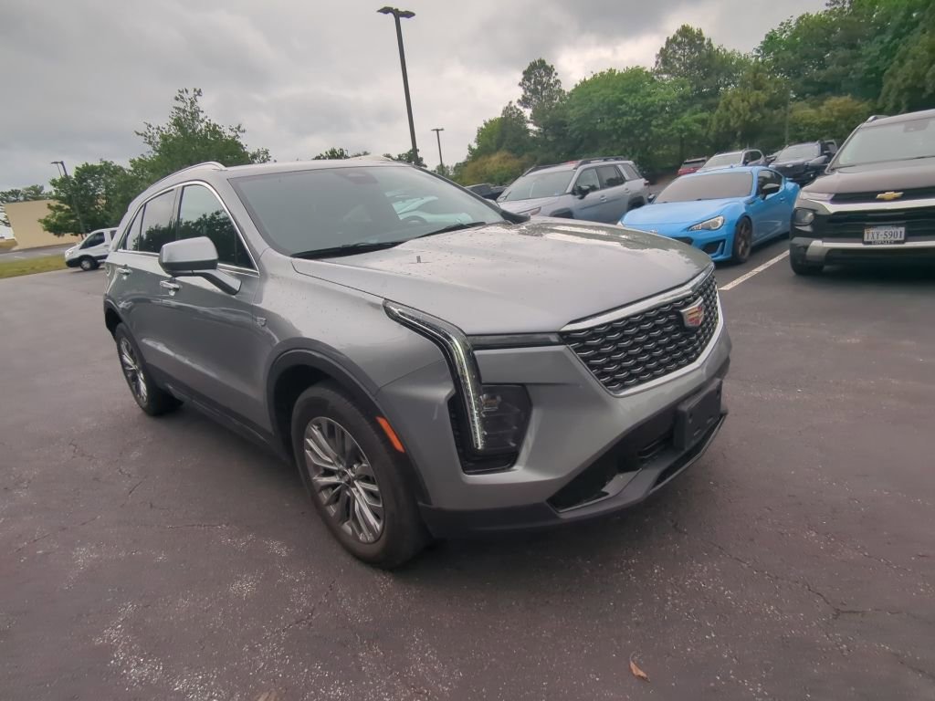 Used 2025 Cadillac XT4 Premium Luxury AWD/4WD image 1