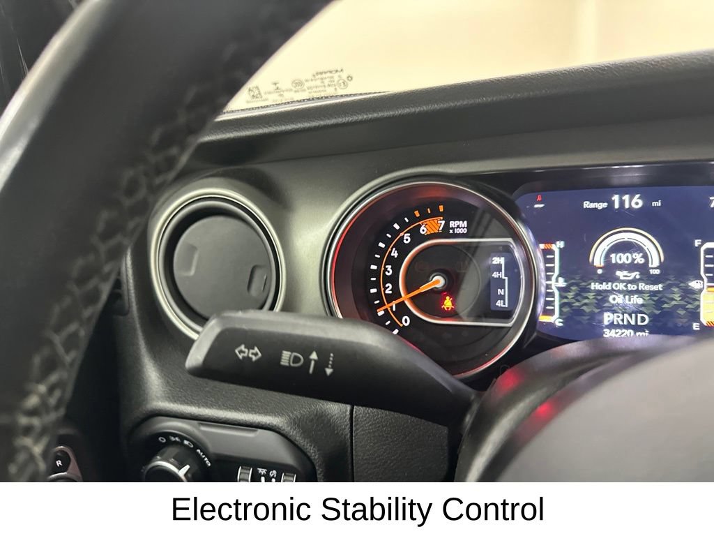 Used 2021 Jeep Wrangler Unlimited Sport w/ Technology Group AWD/4WD image 37