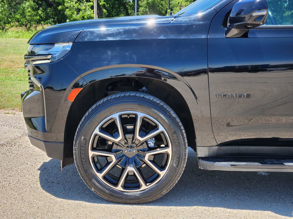 Used 2021 Chevrolet Tahoe RST w/ Luxury Package RWD image 8
