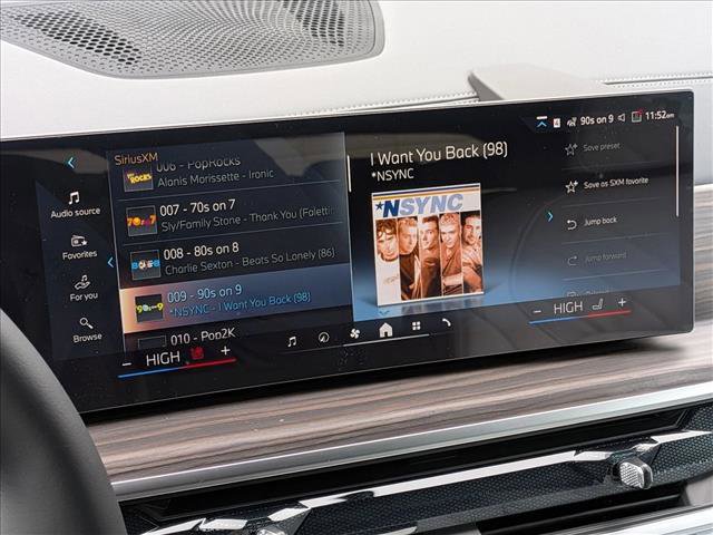 Used 2026 BMW X7 xDrive40i w/ Premium Package image 12