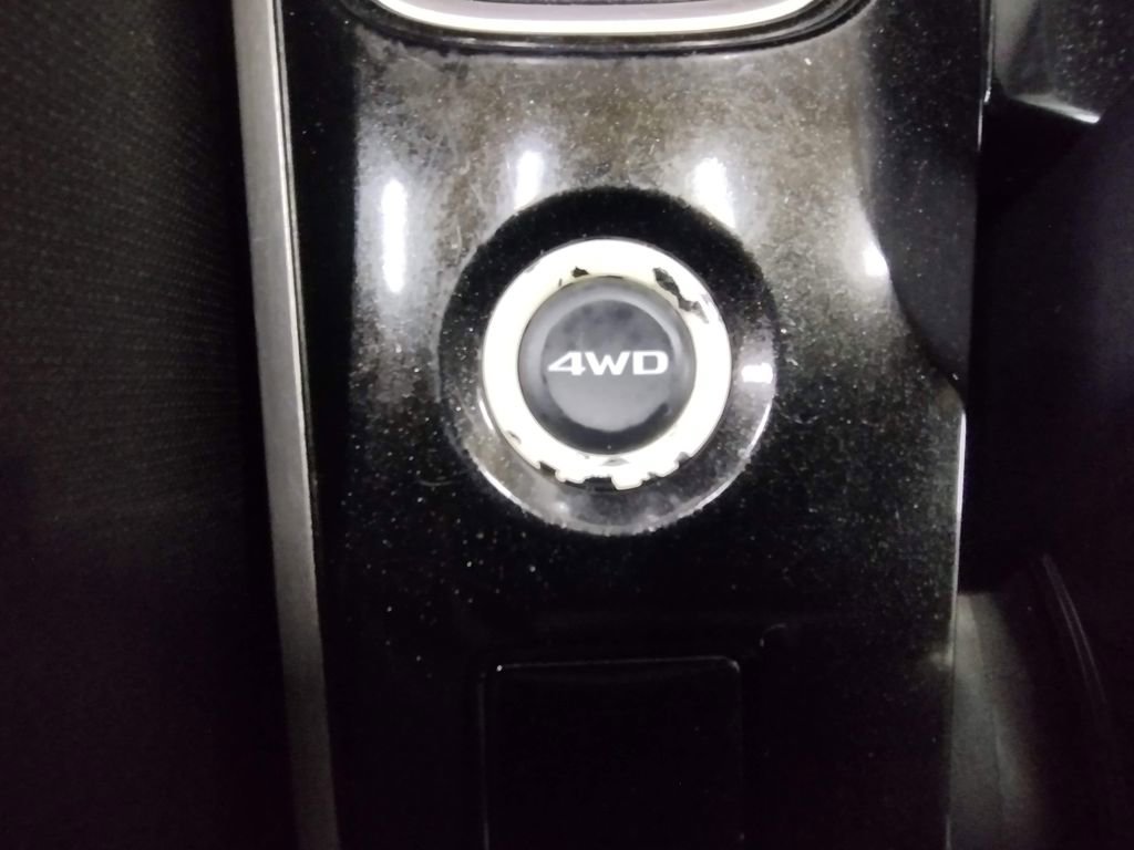 Used 2018 Mitsubishi Outlander ES image 32