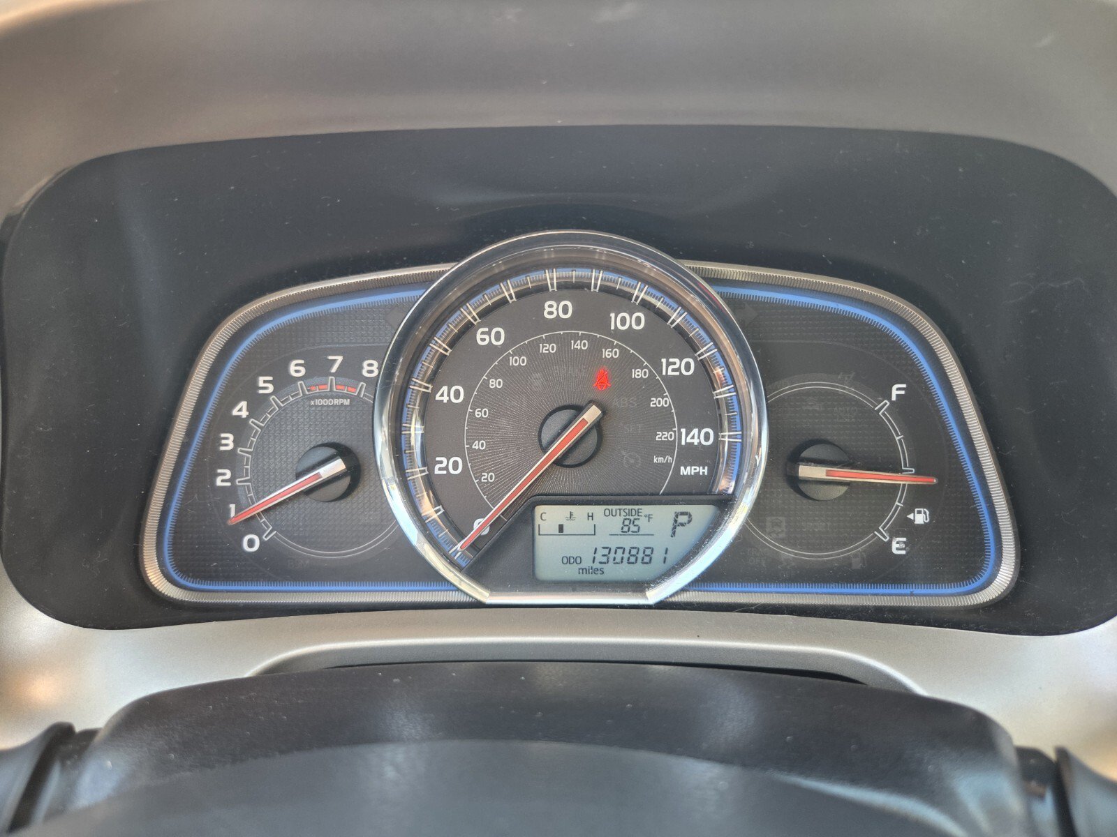 Used 2015 Toyota RAV4 Limited AWD/4WD image 28
