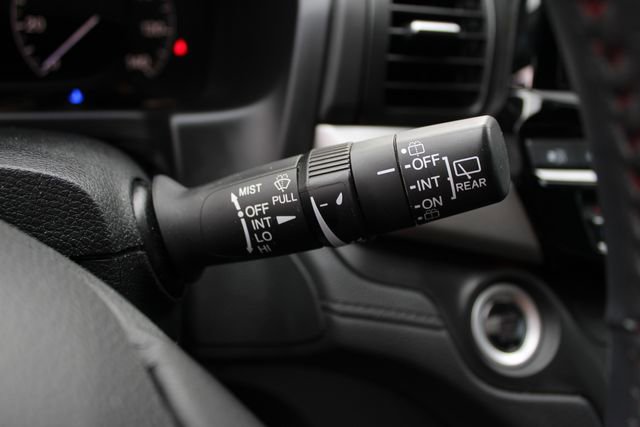 Used 2025 Honda Odyssey Sport-L image 13