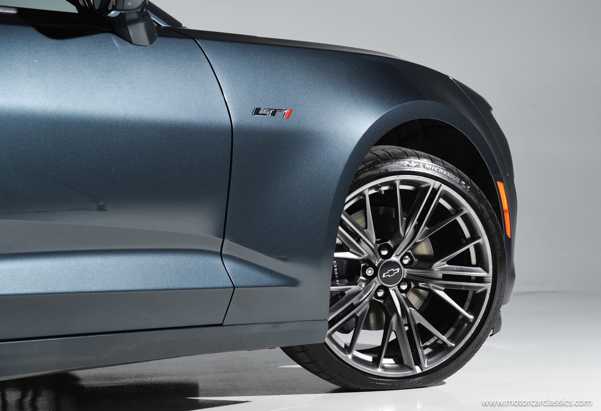 Used 2021 Chevrolet Camaro LT RWD image 13