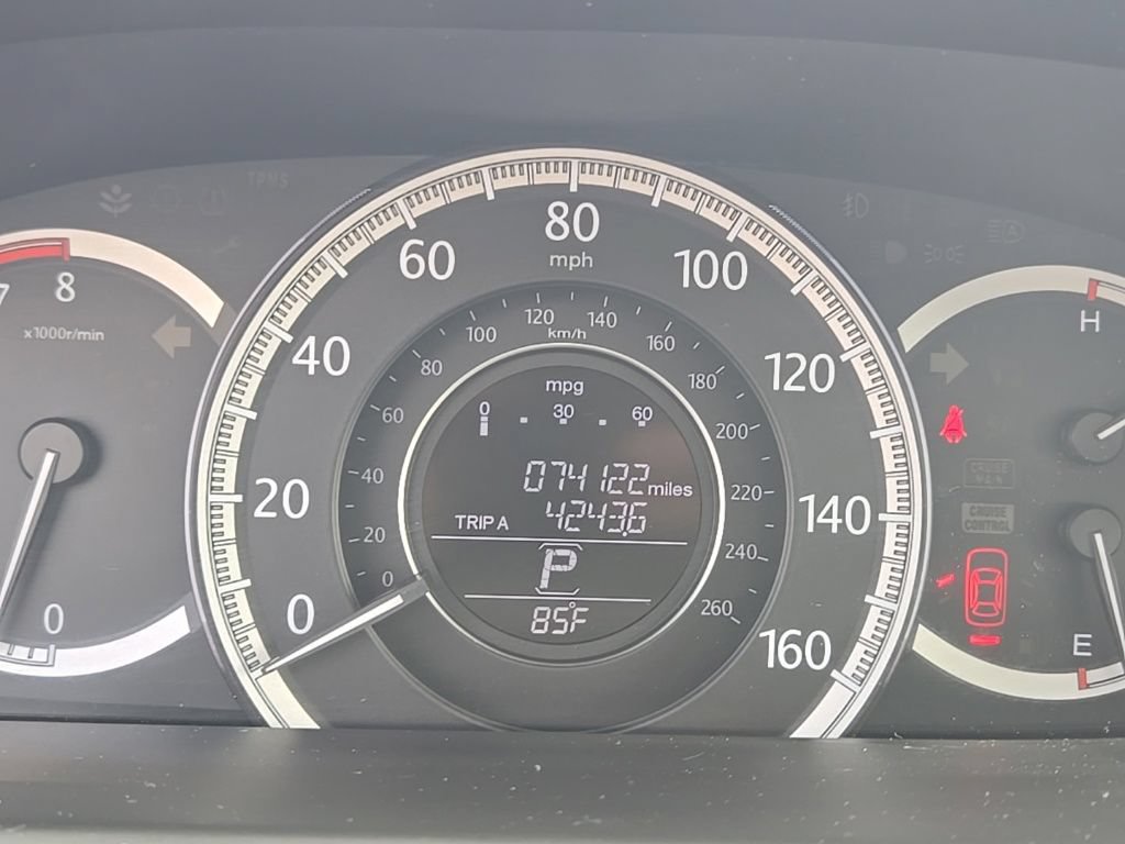 Used 2015 Honda Accord EX-L image 11