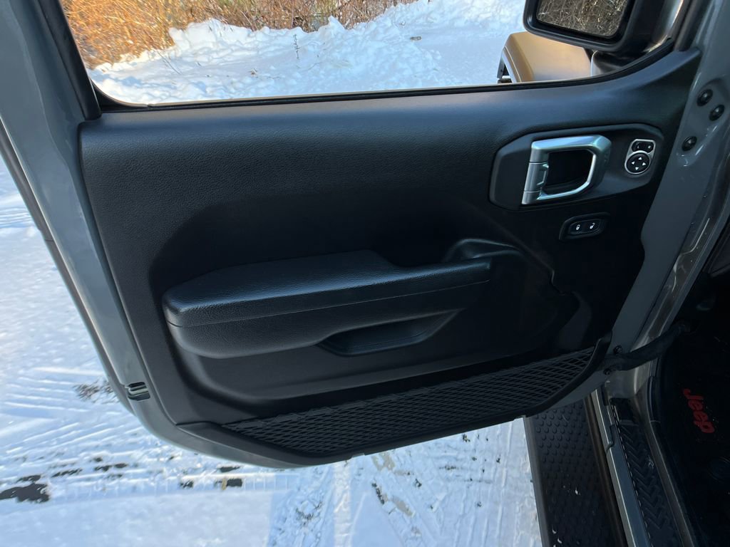 Used 2022 Jeep Wrangler Unlimited Sport image 11